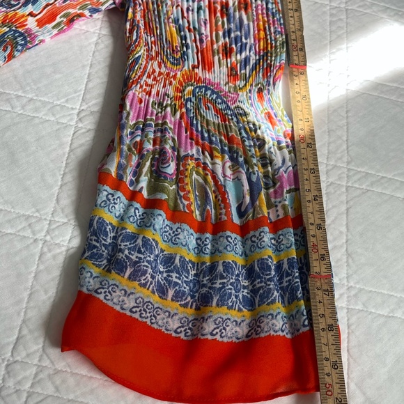 Emma and Michele Bell Sleeve Keyhole Printed Dress Large Knee Length Colorful - Picture 12 of 12